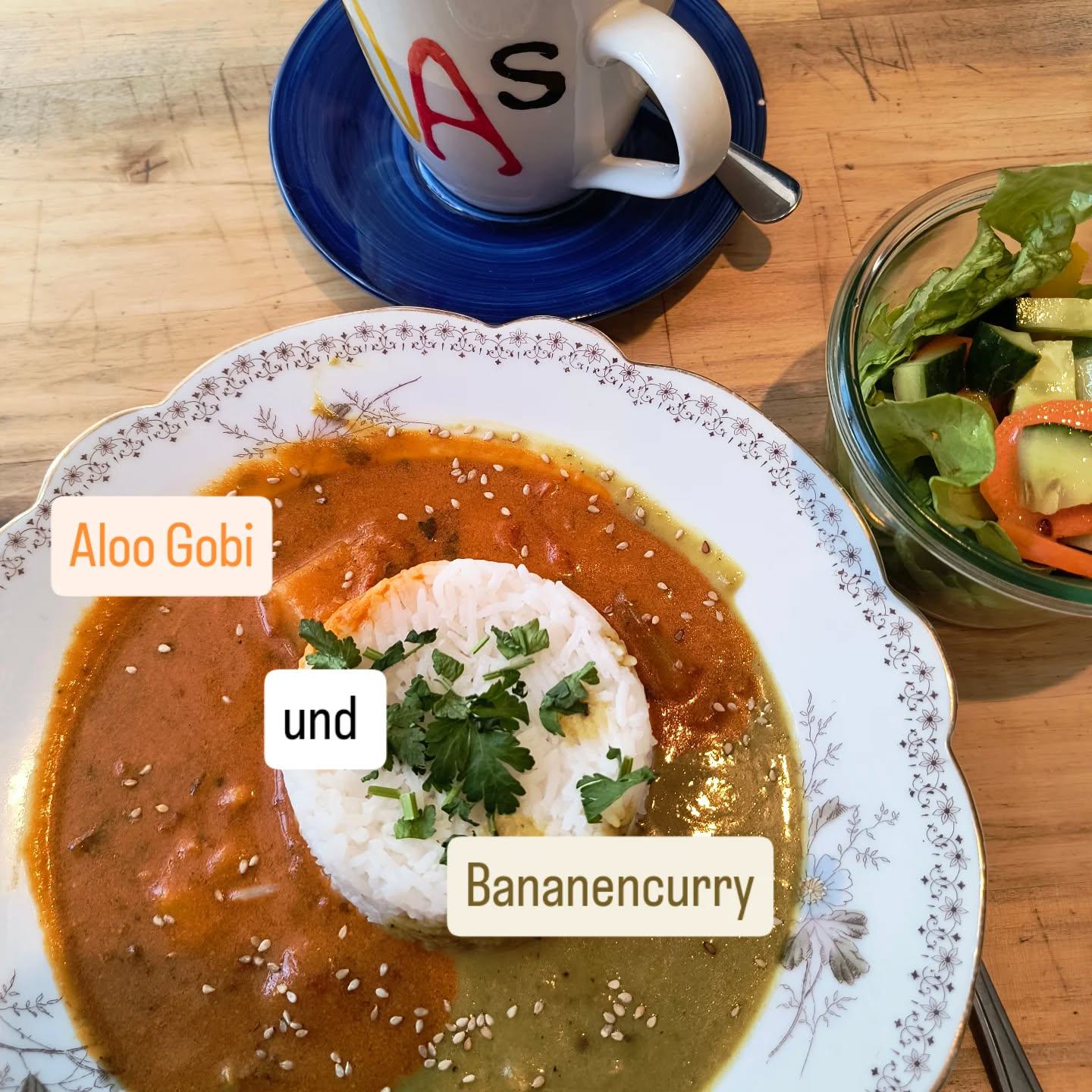 Heute hat das ERNAs zweierlei Mittagstisch für euch: Aloo Gobi und Bananencurry, jeweils mit Basmatireis. Für die Unentschlossenen unter euch können wir auch beides auf einen Teller machen 😊
So oder so: guten Appetit!
#ernas_mittagstisch #aloogobi #bananencurry #lecker #veganemittagspause #gutenappetit #curry
